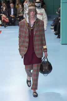 Gucci Fall 2018 Ready-to-Wear , Гуччи осень зима 2018 , Fashion show , неделя моды в Милане , MFW , Mainstyles